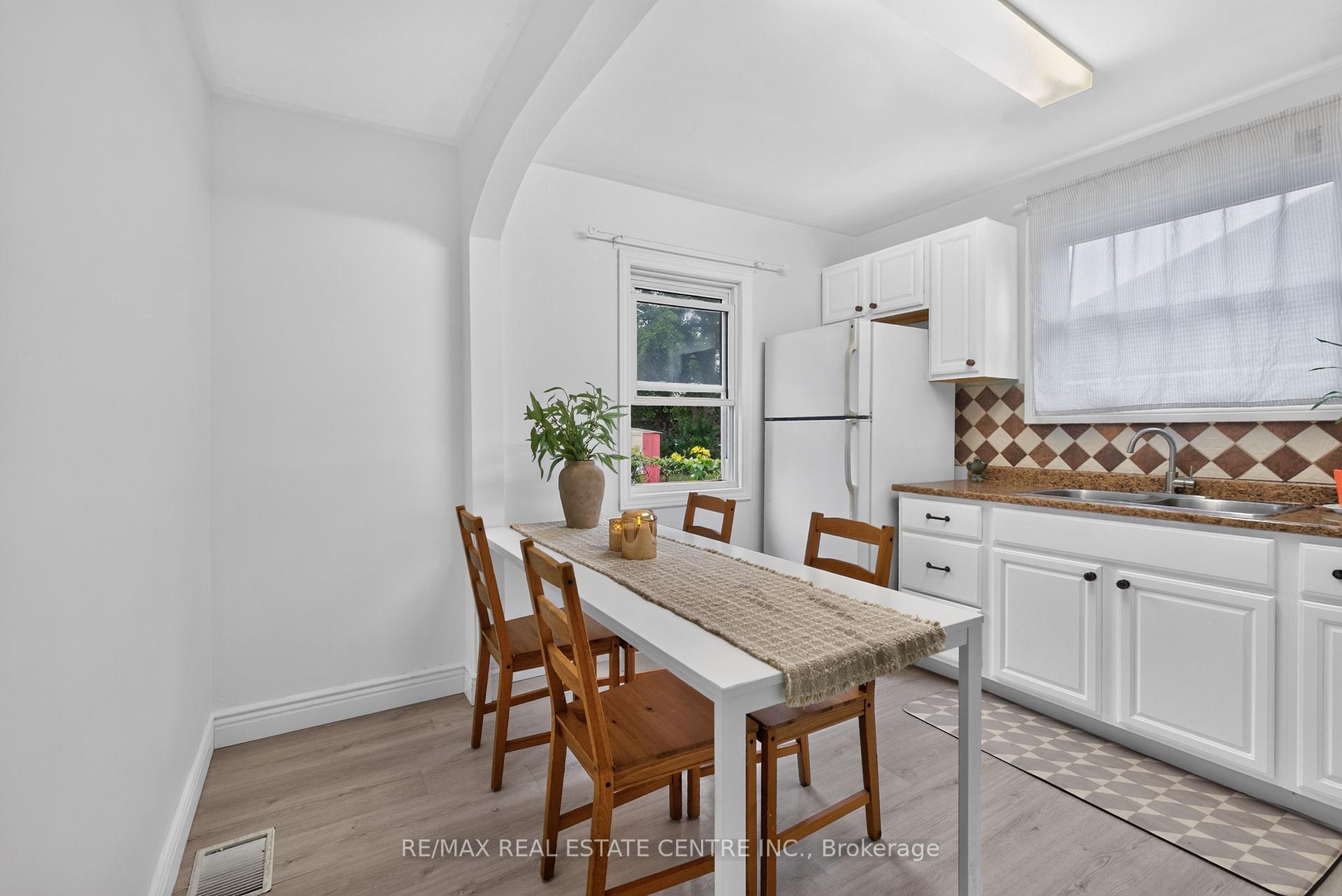 Photo 15 of 243 West 19th Street, Hamilton, Buchanan — HOMEH