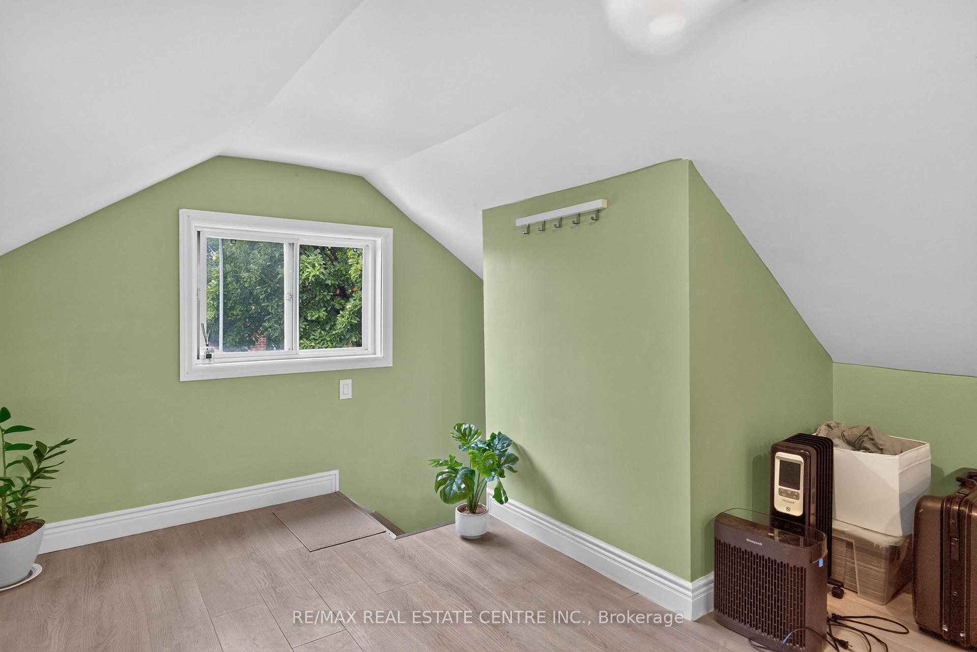 Photo 29 of 243 West 19th Street, Hamilton, Buchanan — HOMEH