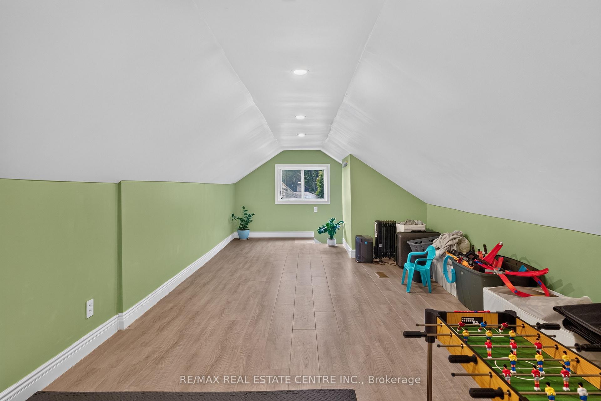 Photo 33 of 243 West 19th Street, Hamilton, Buchanan — HOMEH