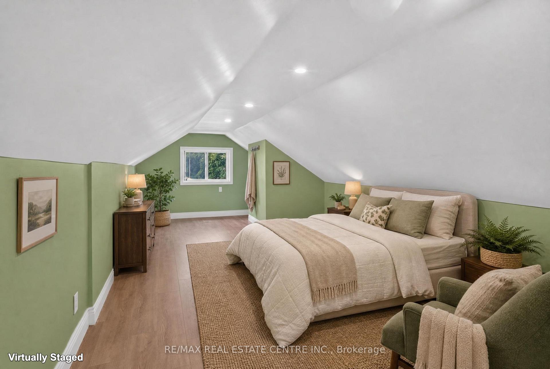 Photo 36 of 243 West 19th Street, Hamilton, Buchanan — HOMEH