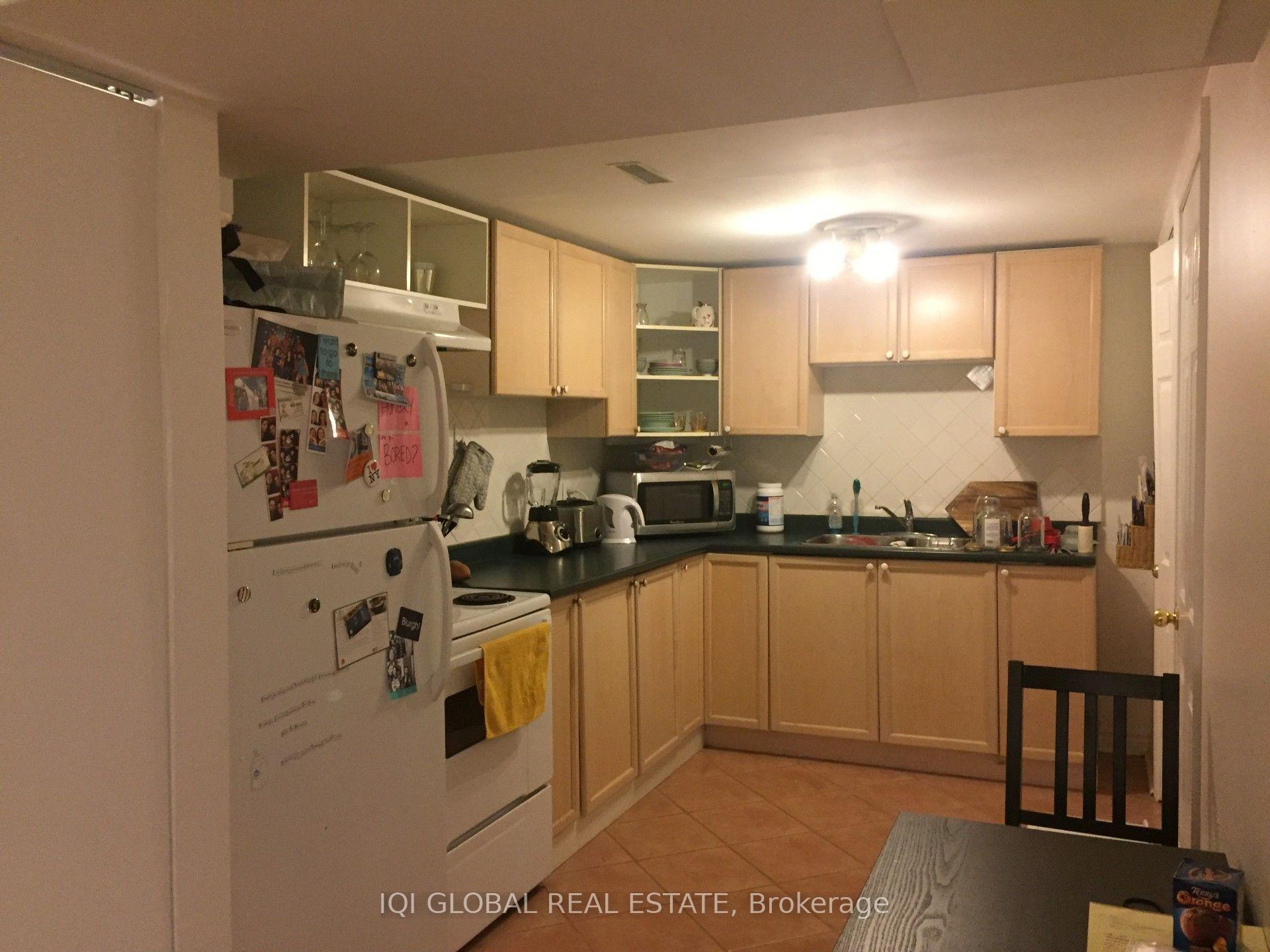 Photo 3 of Unit Basement Unit, 34 Barton Avenue, Toronto, The Annex — HOMEH