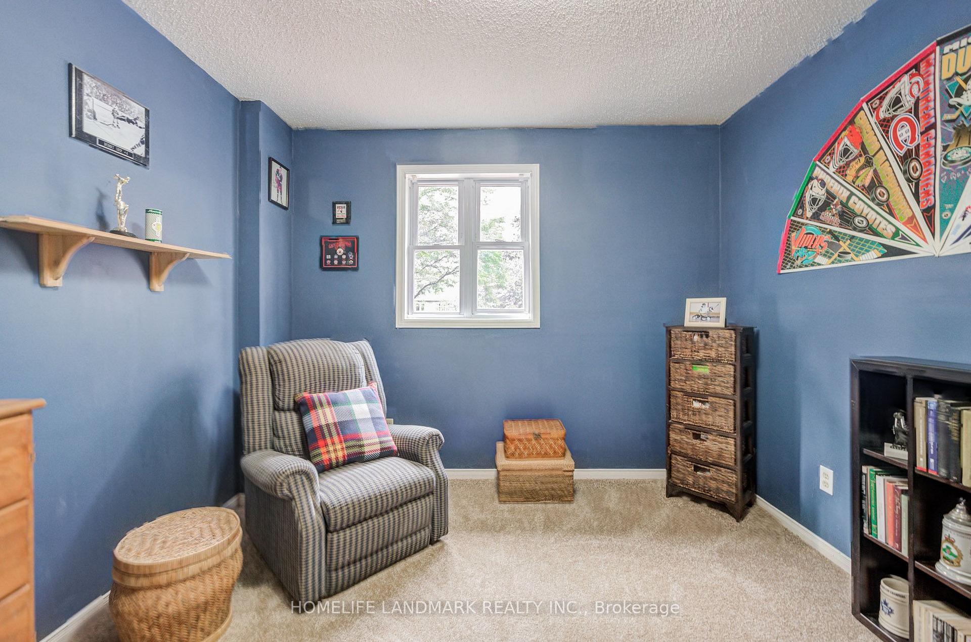 Photo 10 of 8 Closs Square, Aurora, Aurora Village — HOMEH