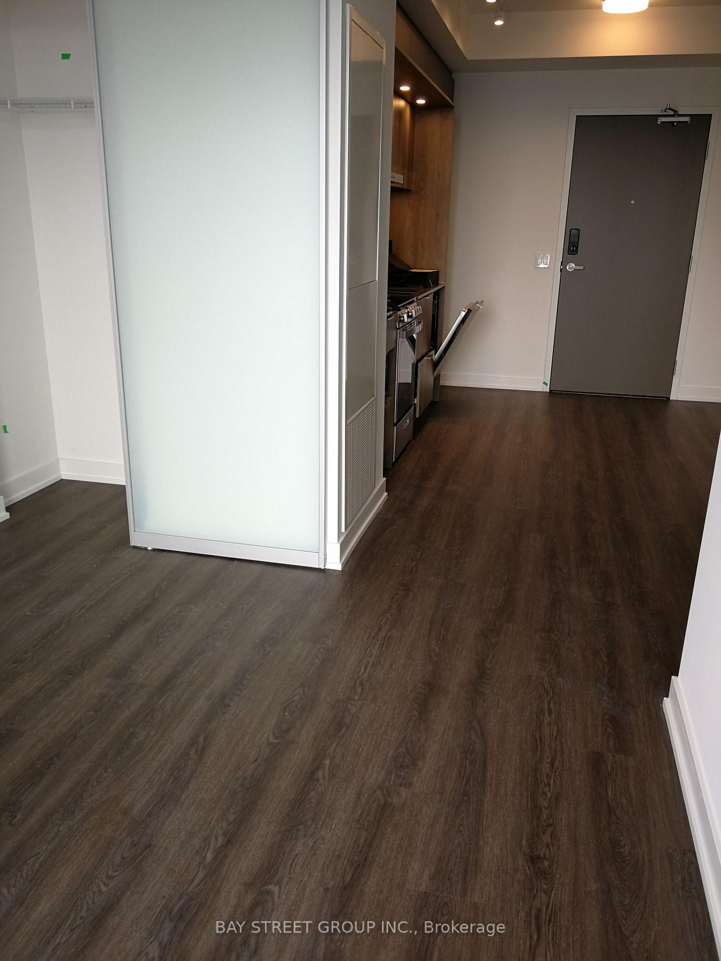 Photo 10 of Unit 4103, 448 Burhamthorpe Road W, Mississauga, City Centre — HOMEH