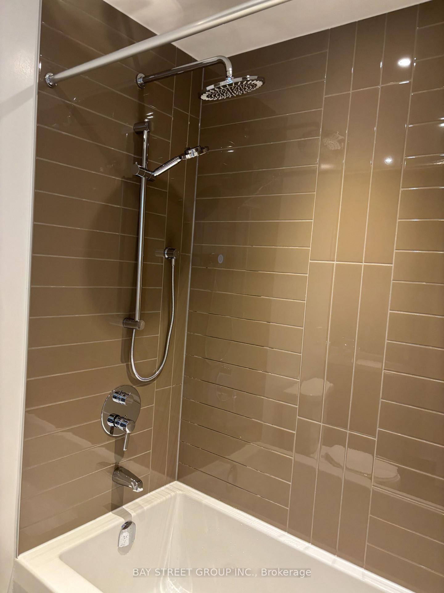 Photo 15 of Unit 4103, 448 Burhamthorpe Road W, Mississauga, City Centre — HOMEH