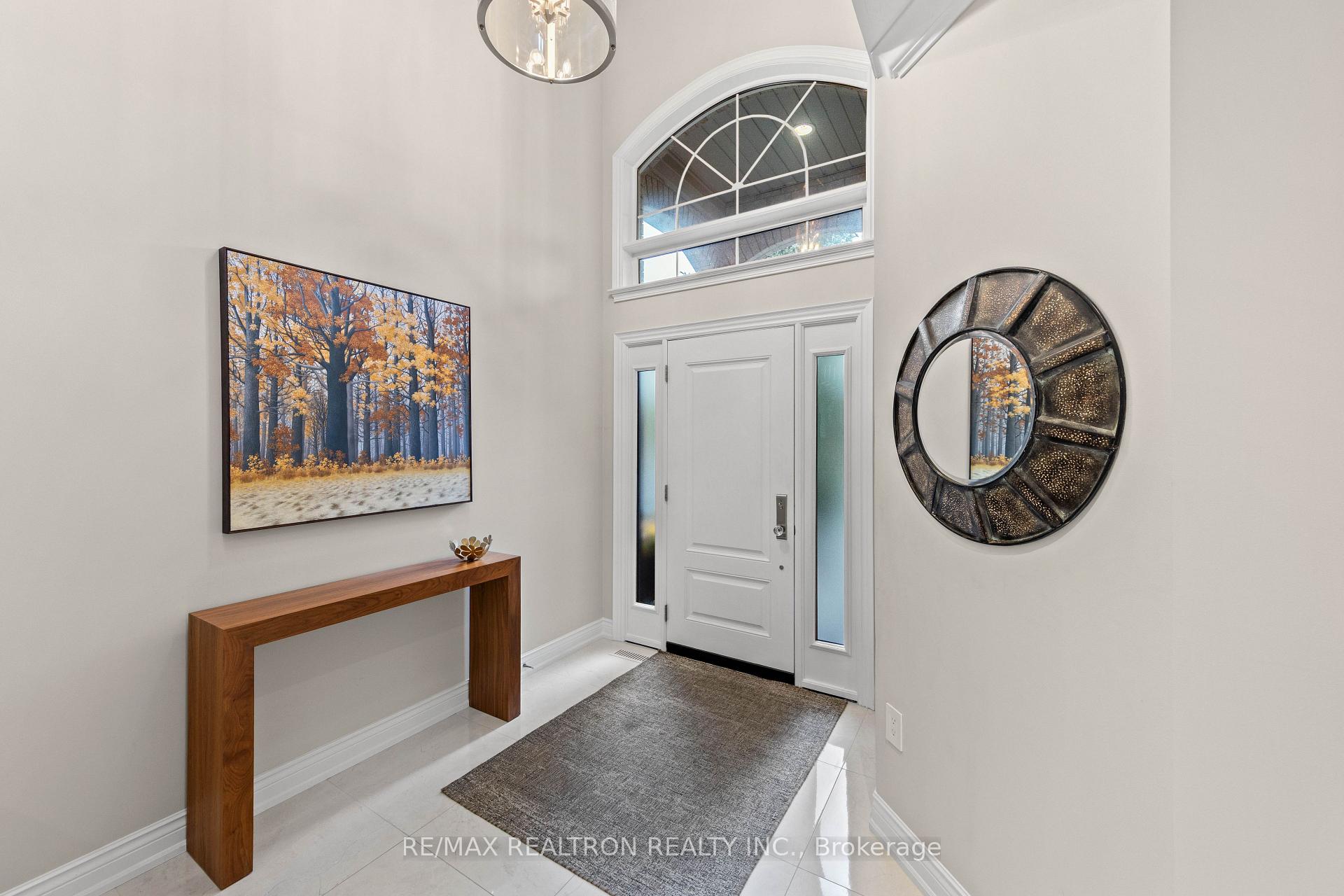 Photo 4 of 50 Stone Palace Way, Vaughan, Sonoma Heights — HOMEH