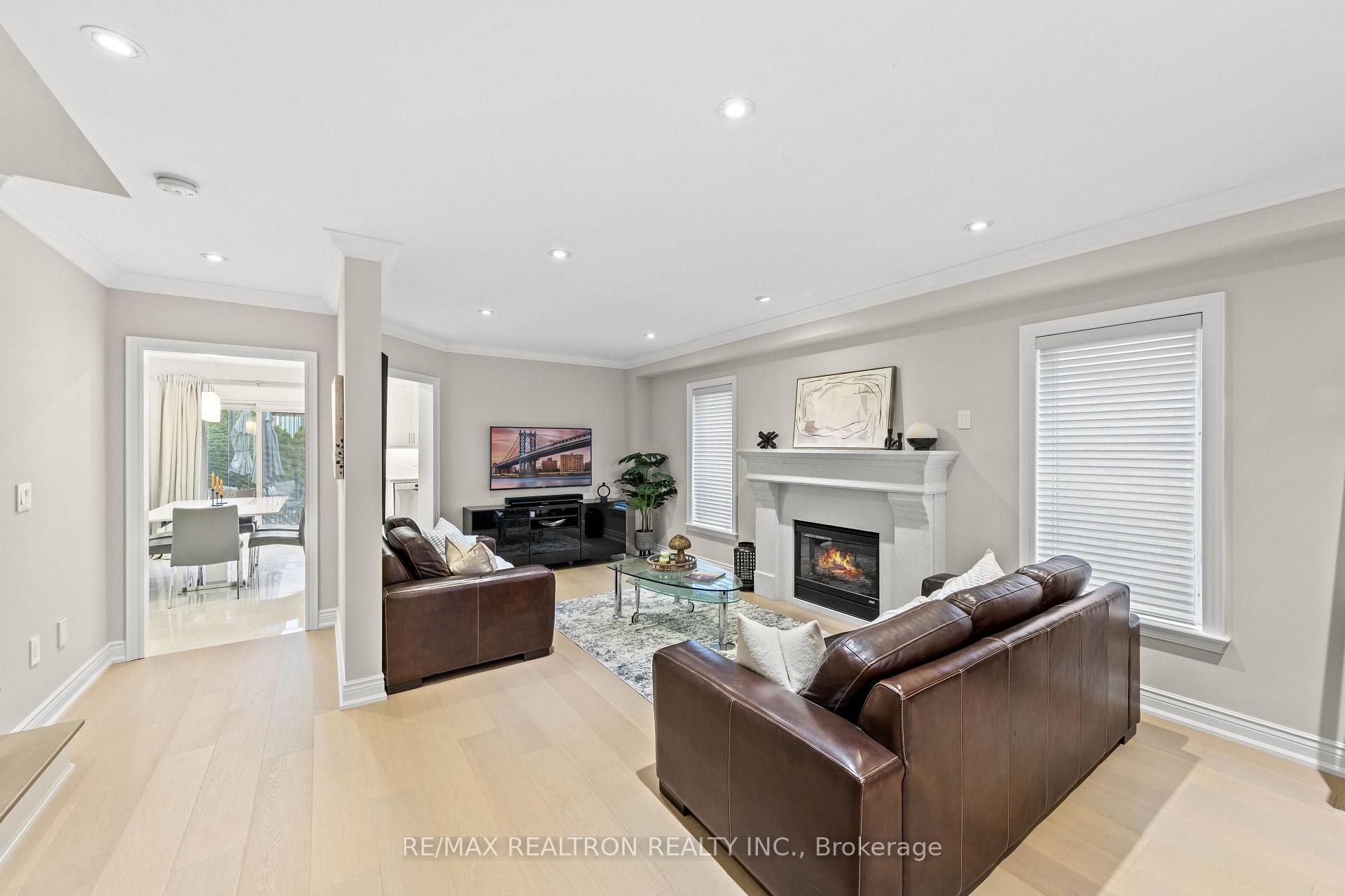 Photo 13 of 50 Stone Palace Way, Vaughan, Sonoma Heights — HOMEH