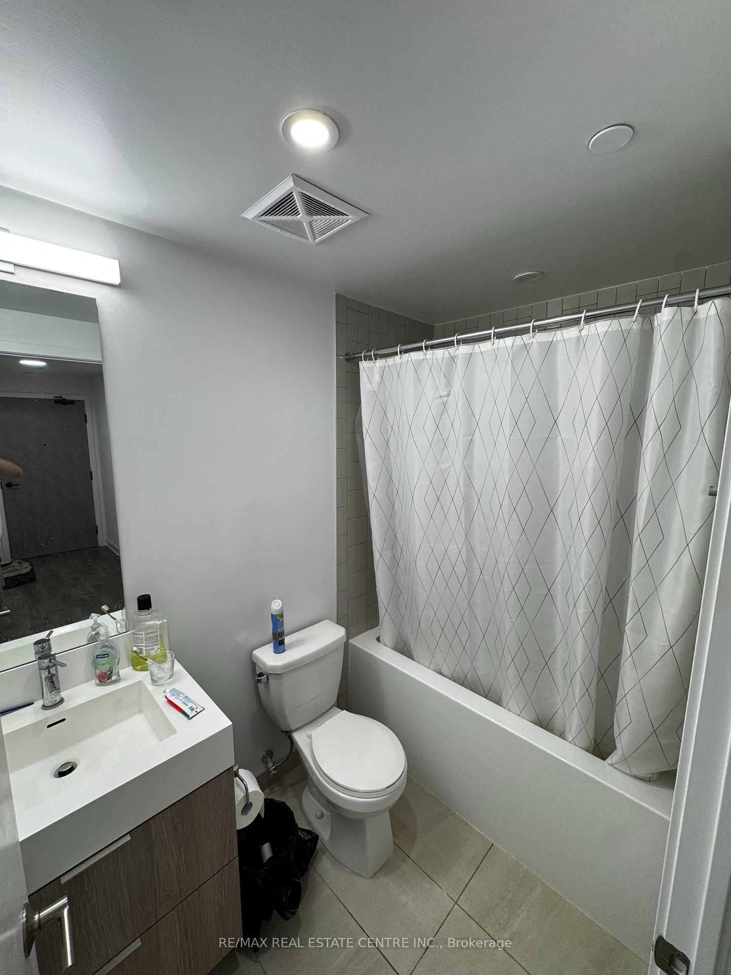 Photo 4 of Unit 2312, 130 River Street, Toronto, Regent Park — HOMEH