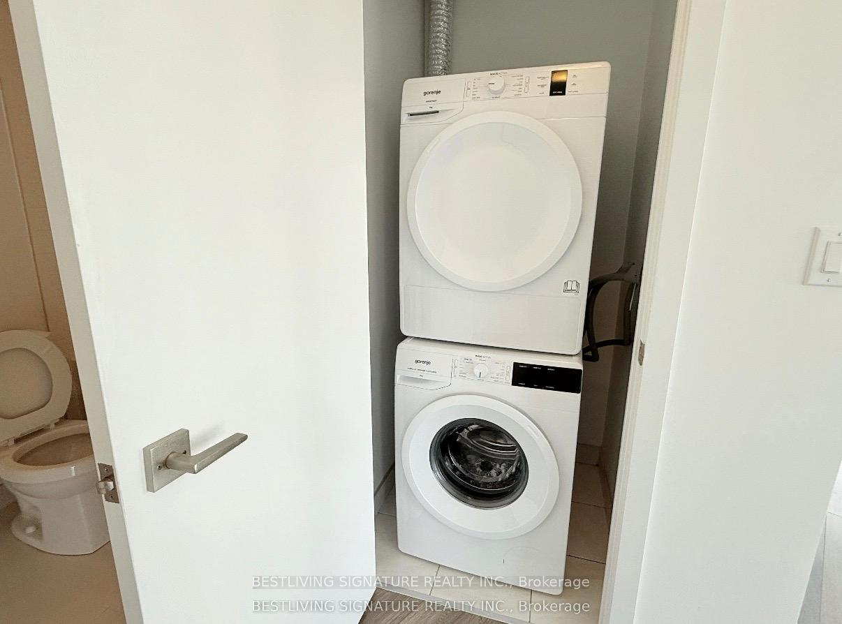 Photo 6 of Unit 903, 159 Wellesley Street E, Toronto, Cabbagetown-South St. James Town — HOMEH