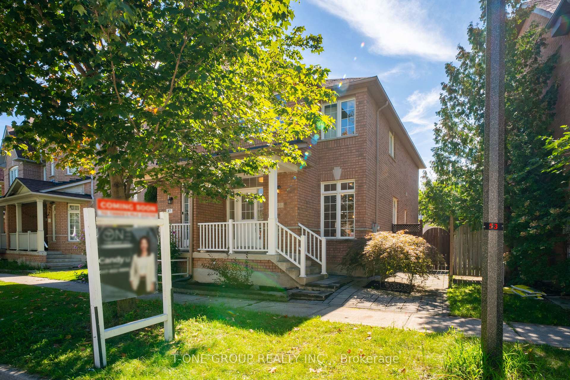 Photo 4 of 55 Rainbow Valley Crescent, Markham, Greensborough — HOMEH