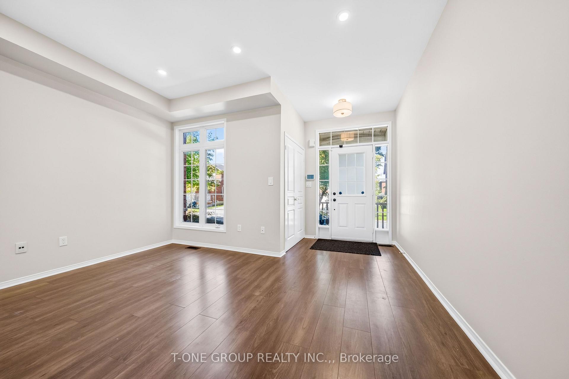 Photo 7 of 55 Rainbow Valley Crescent, Markham, Greensborough — HOMEH