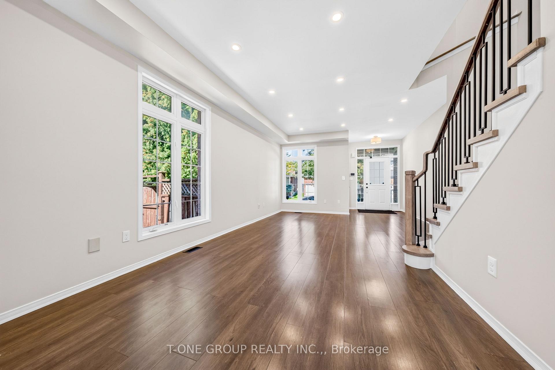 Photo 9 of 55 Rainbow Valley Crescent, Markham, Greensborough — HOMEH