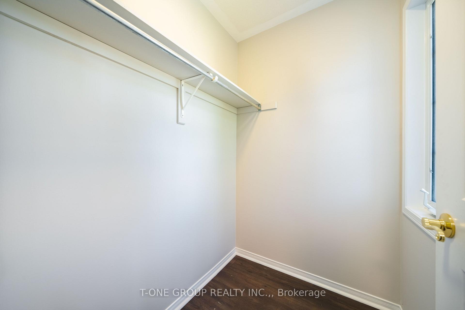 Photo 26 of 55 Rainbow Valley Crescent, Markham, Greensborough — HOMEH