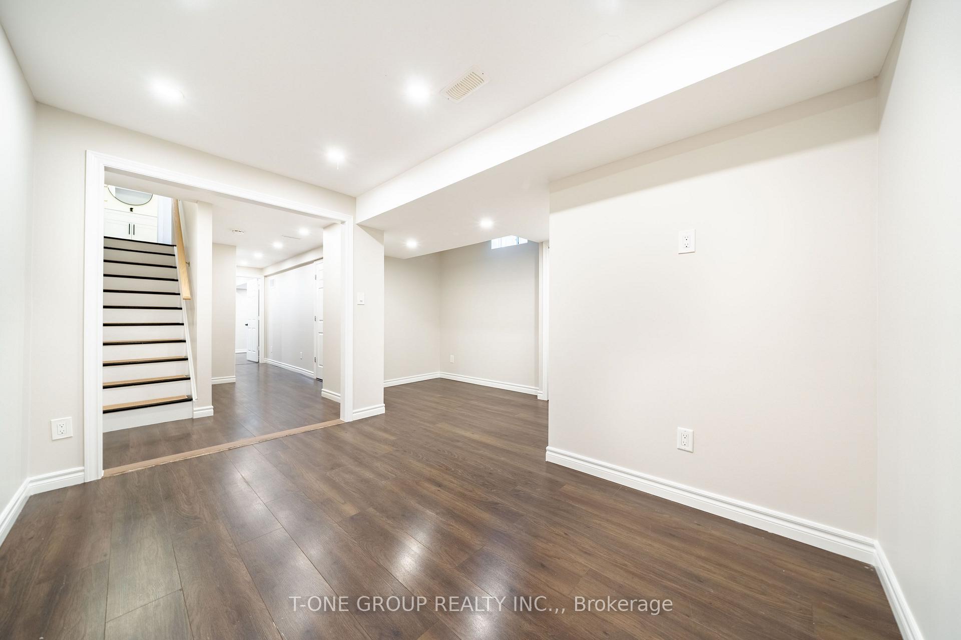 Photo 28 of 55 Rainbow Valley Crescent, Markham, Greensborough — HOMEH