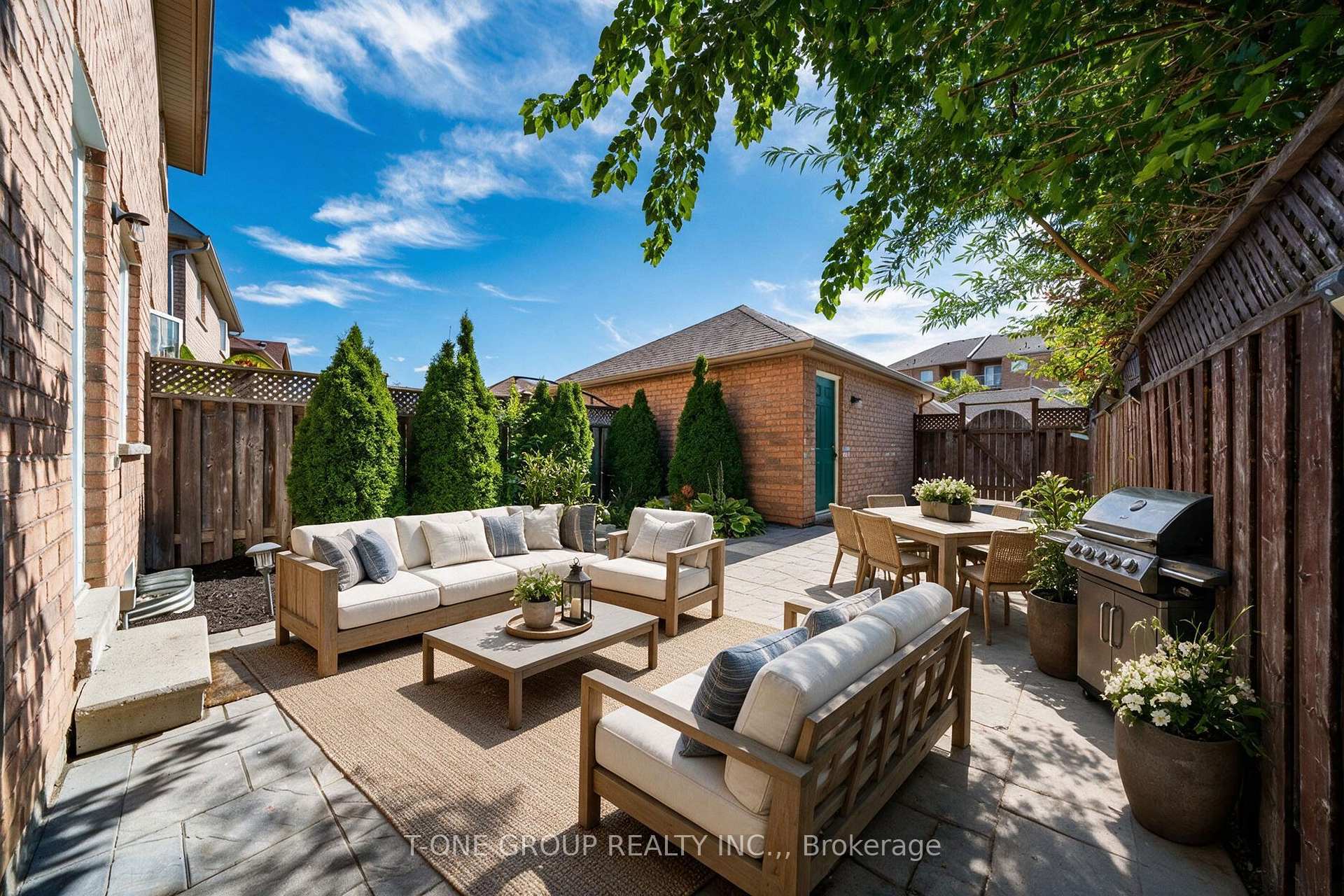 Photo 35 of 55 Rainbow Valley Crescent, Markham, Greensborough — HOMEH