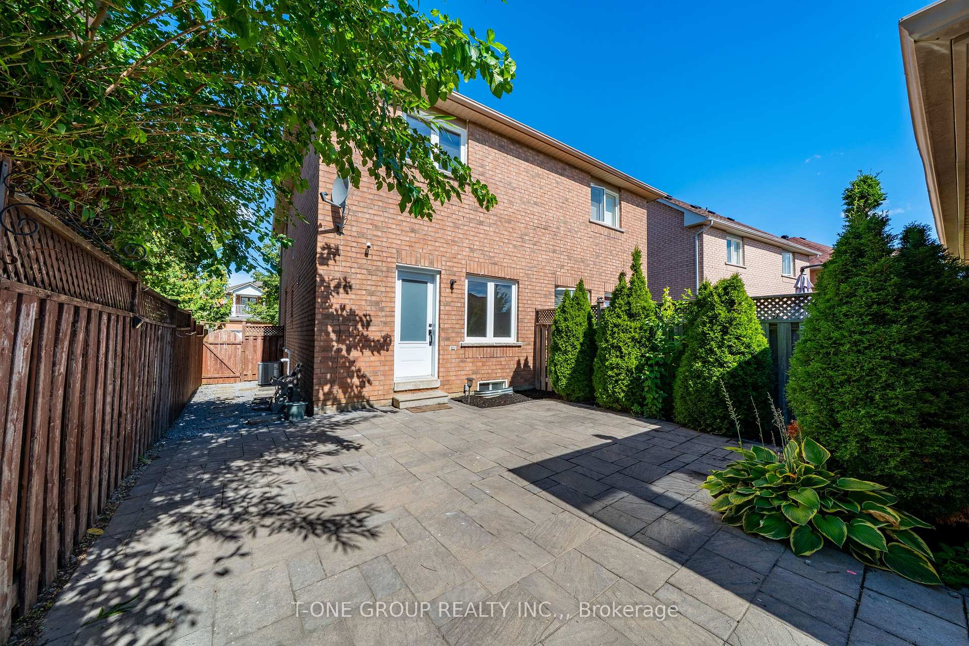Photo 36 of 55 Rainbow Valley Crescent, Markham, Greensborough — HOMEH