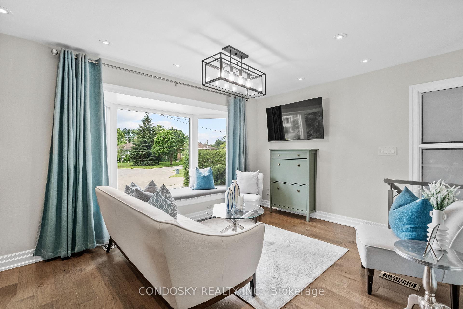 Photo 8 of 15 Gibbons Place, Halton Hills, Georgetown — HOMEH
