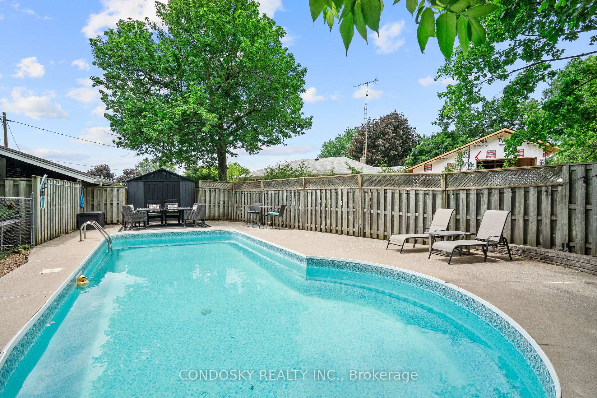 Photo 42 of 15 Gibbons Place, Halton Hills, Georgetown — HOMEH