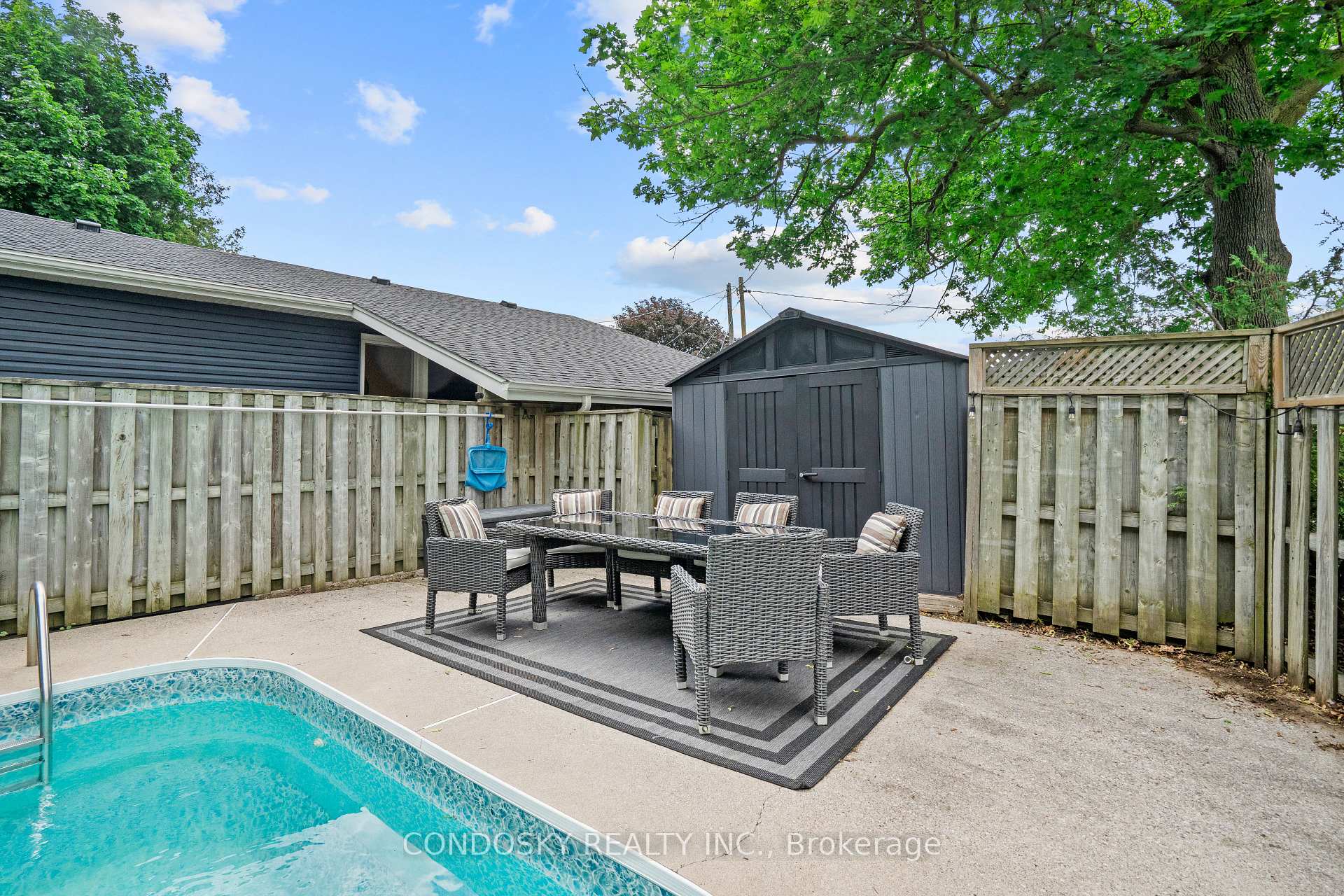 Photo 43 of 15 Gibbons Place, Halton Hills, Georgetown — HOMEH