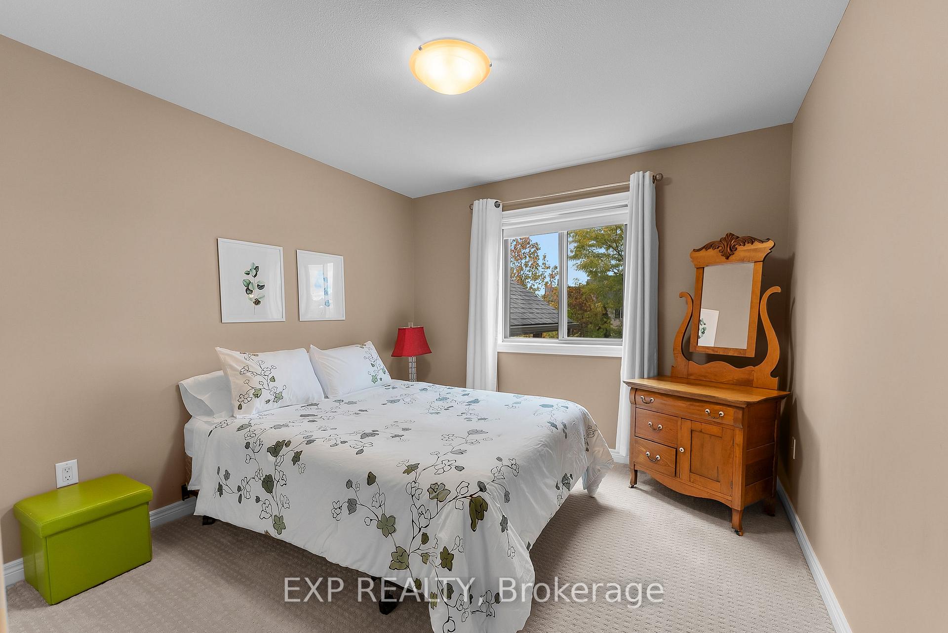 Photo 20 of 9148 Tapestry Court, Niagara Falls, Forestview — HOMEH