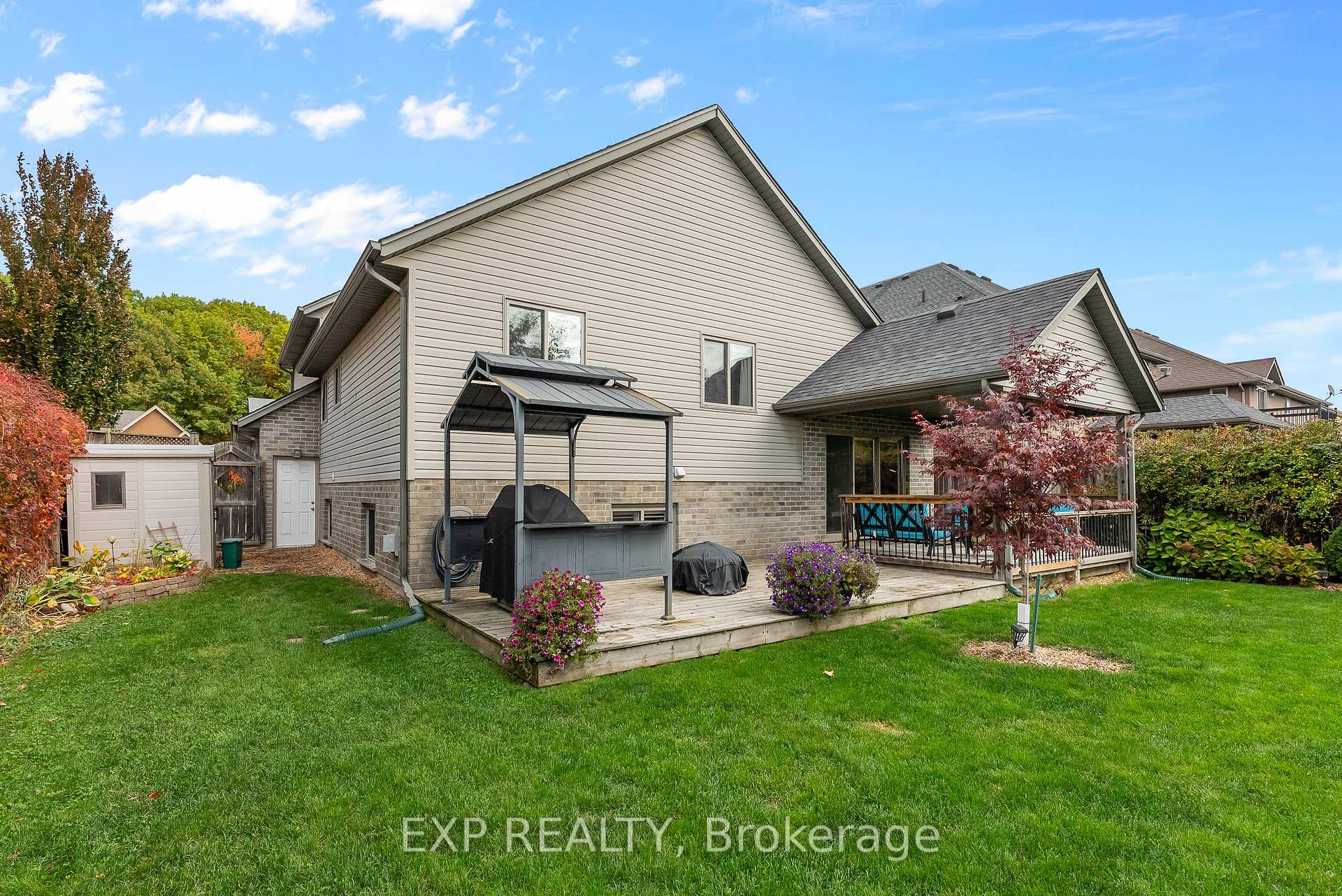 Photo 32 of 9148 Tapestry Court, Niagara Falls, Forestview — HOMEH