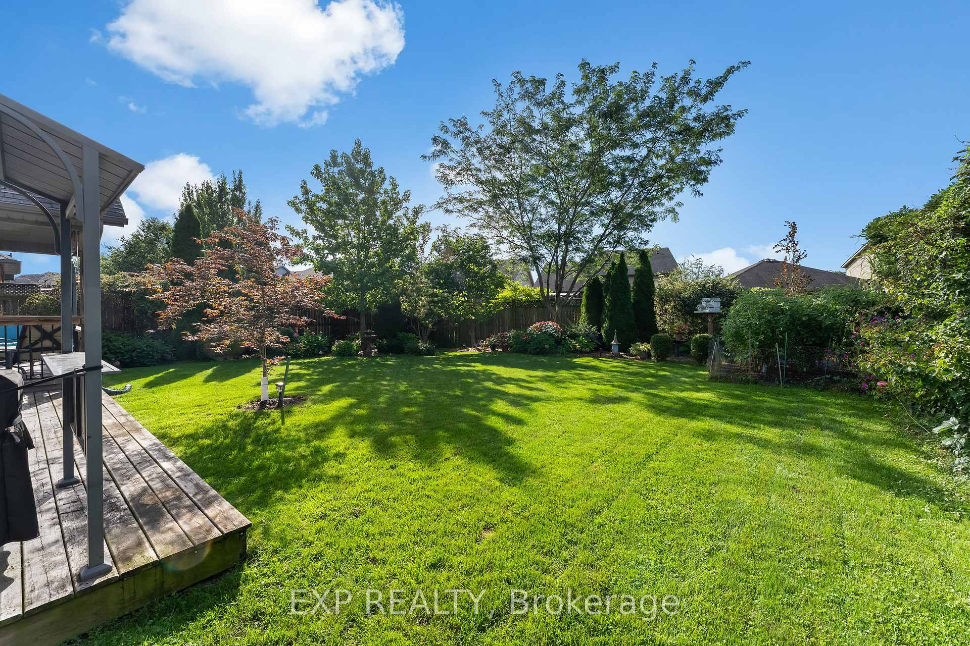 Photo 36 of 9148 Tapestry Court, Niagara Falls, Forestview — HOMEH