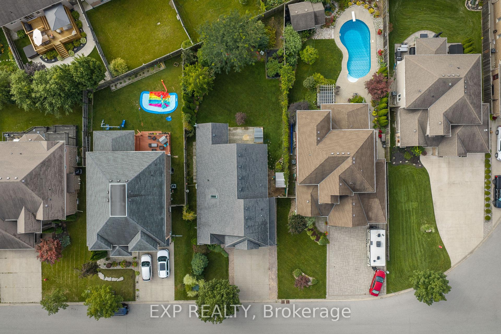 Photo 42 of 9148 Tapestry Court, Niagara Falls, Forestview — HOMEH