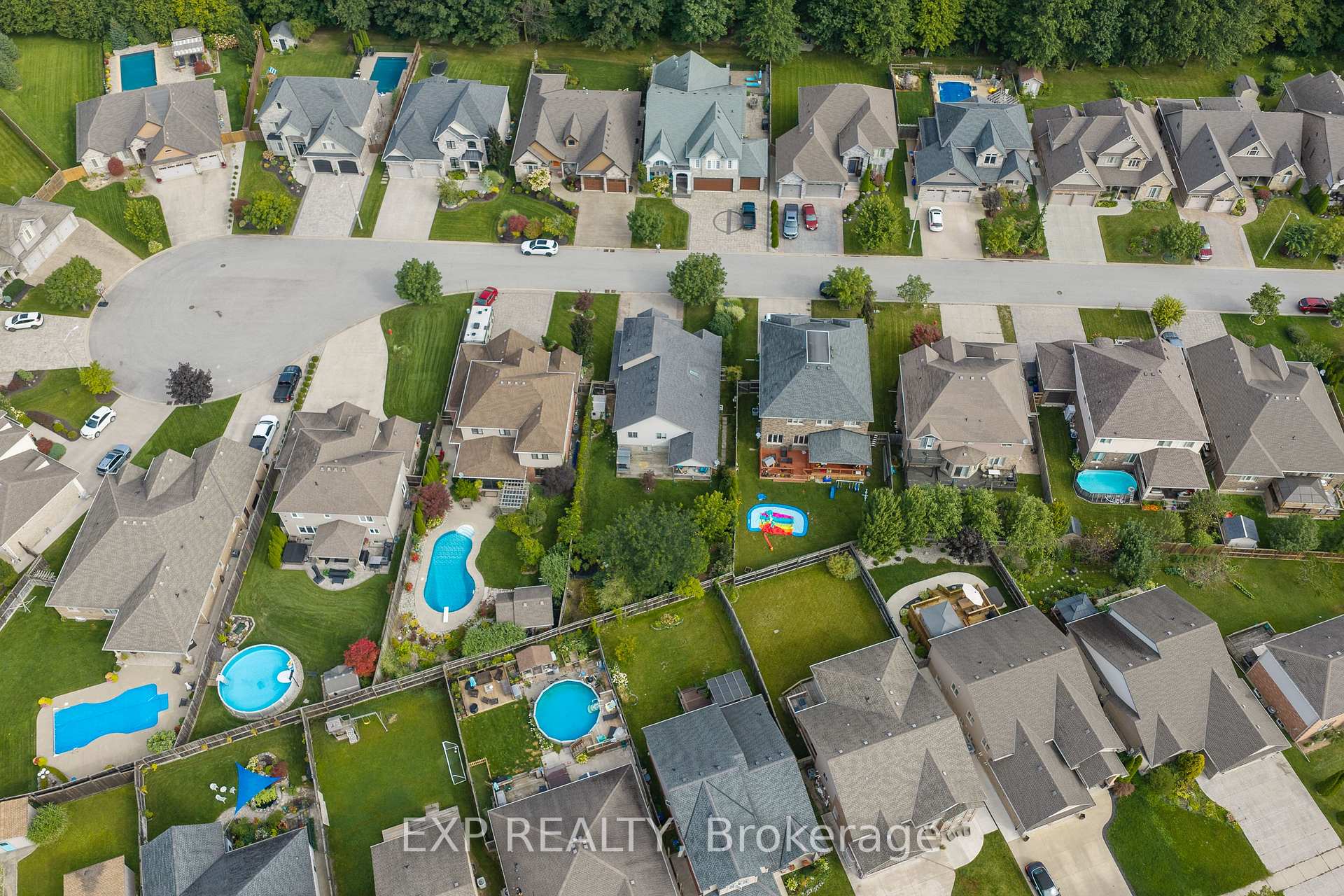 Photo 43 of 9148 Tapestry Court, Niagara Falls, Forestview — HOMEH