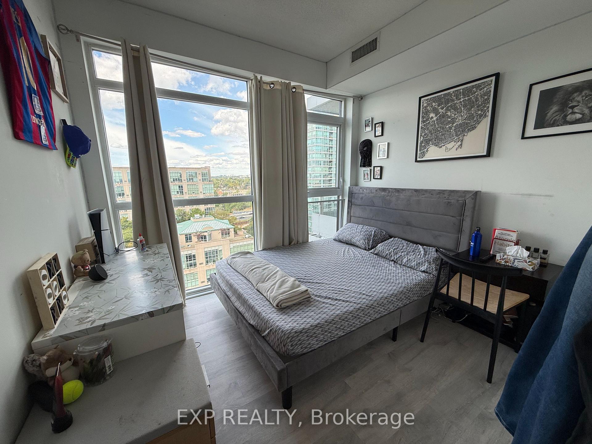 Front of Unit 1410, 251 Manitoba Street