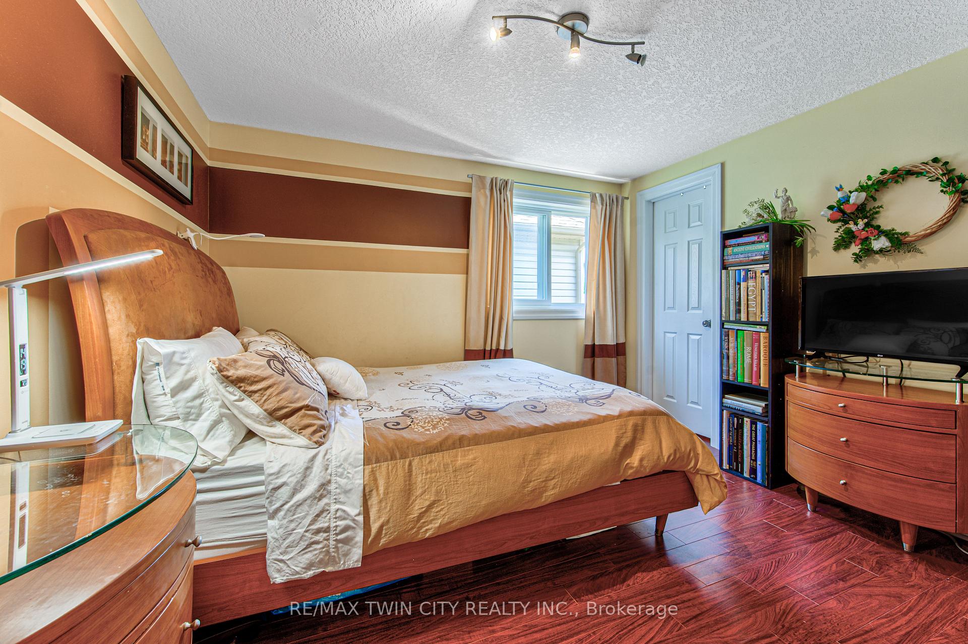 Photo 26 of 87 Steepleridge Street, Kitchener, Doon South — HOMEH