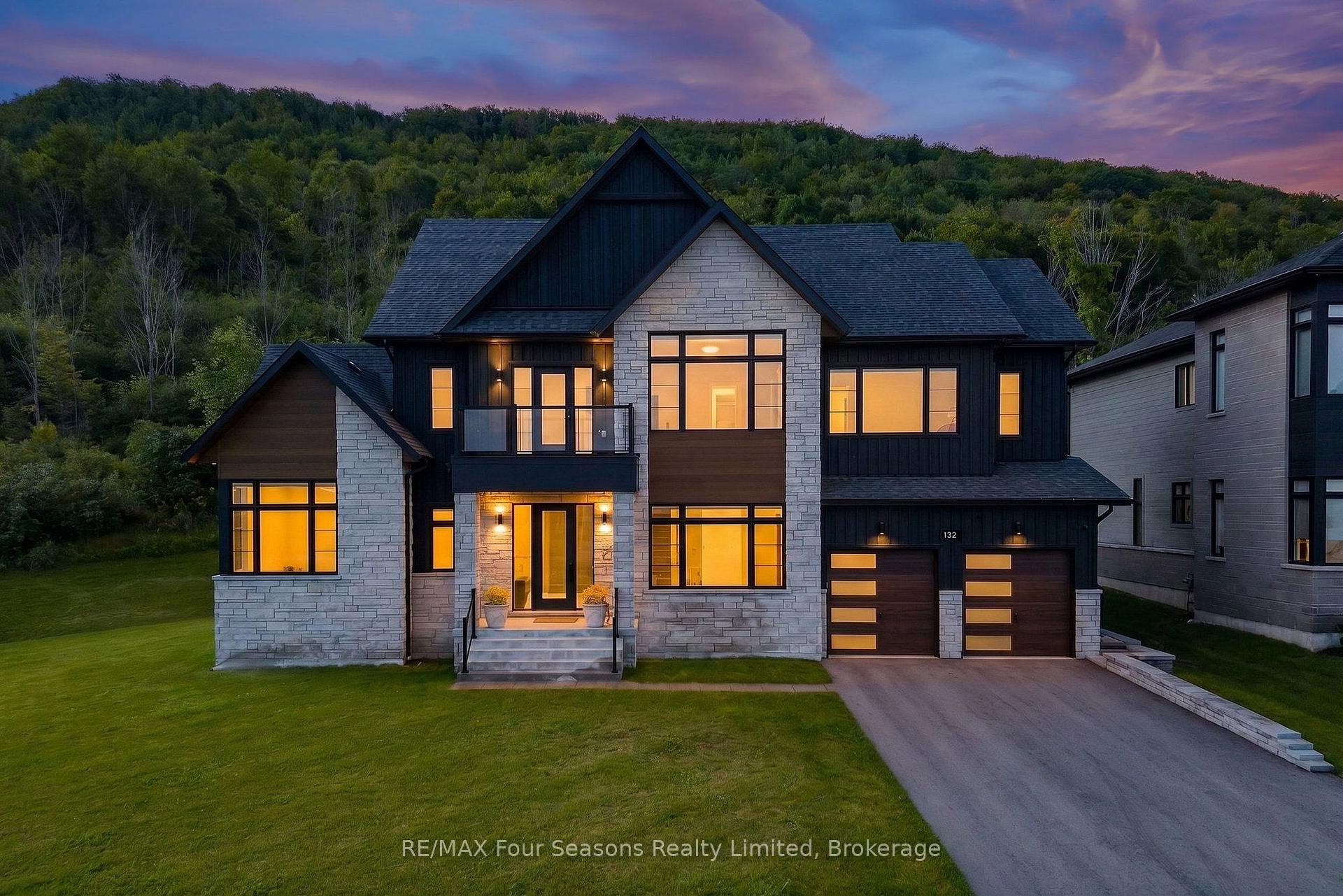 Photo 1 of 132 Dorothy Drive, Blue Mountains — HOMEH
