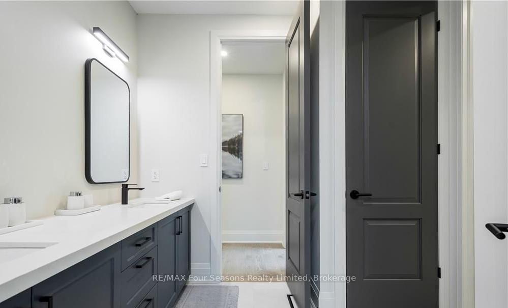Photo 36 of 132 Dorothy Drive, Blue Mountains — HOMEH