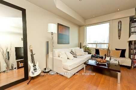 Photo 4 of Unit Ph09, 633 Bay Street, Toronto, Bay Street Corridor — HOMEH