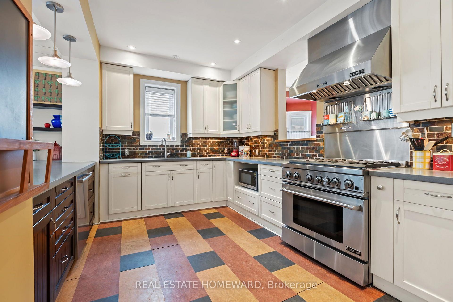 Photo 14 of 68 Elmer Avenue, Toronto, The Beaches — HOMEH