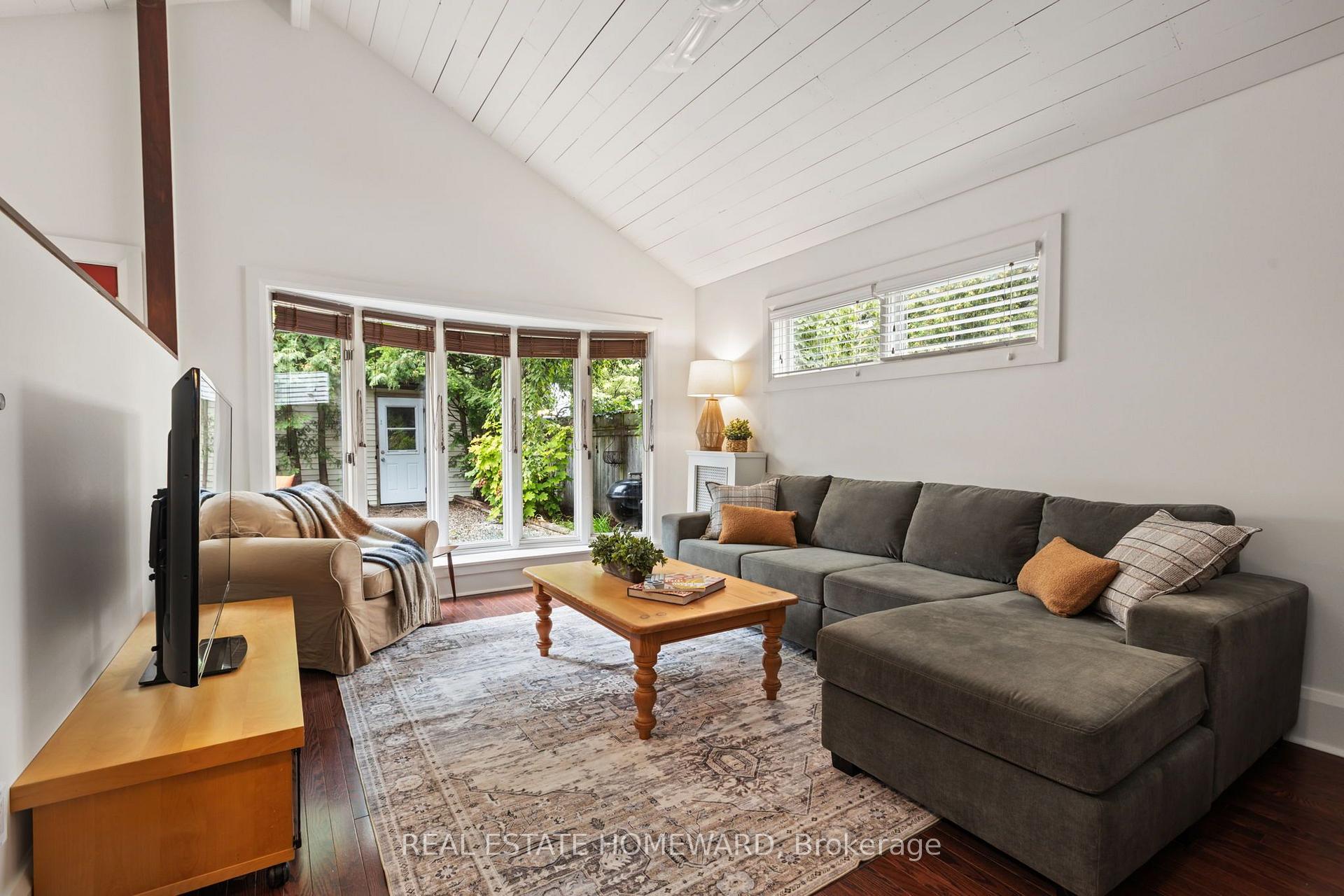 Photo 20 of 68 Elmer Avenue, Toronto, The Beaches — HOMEH