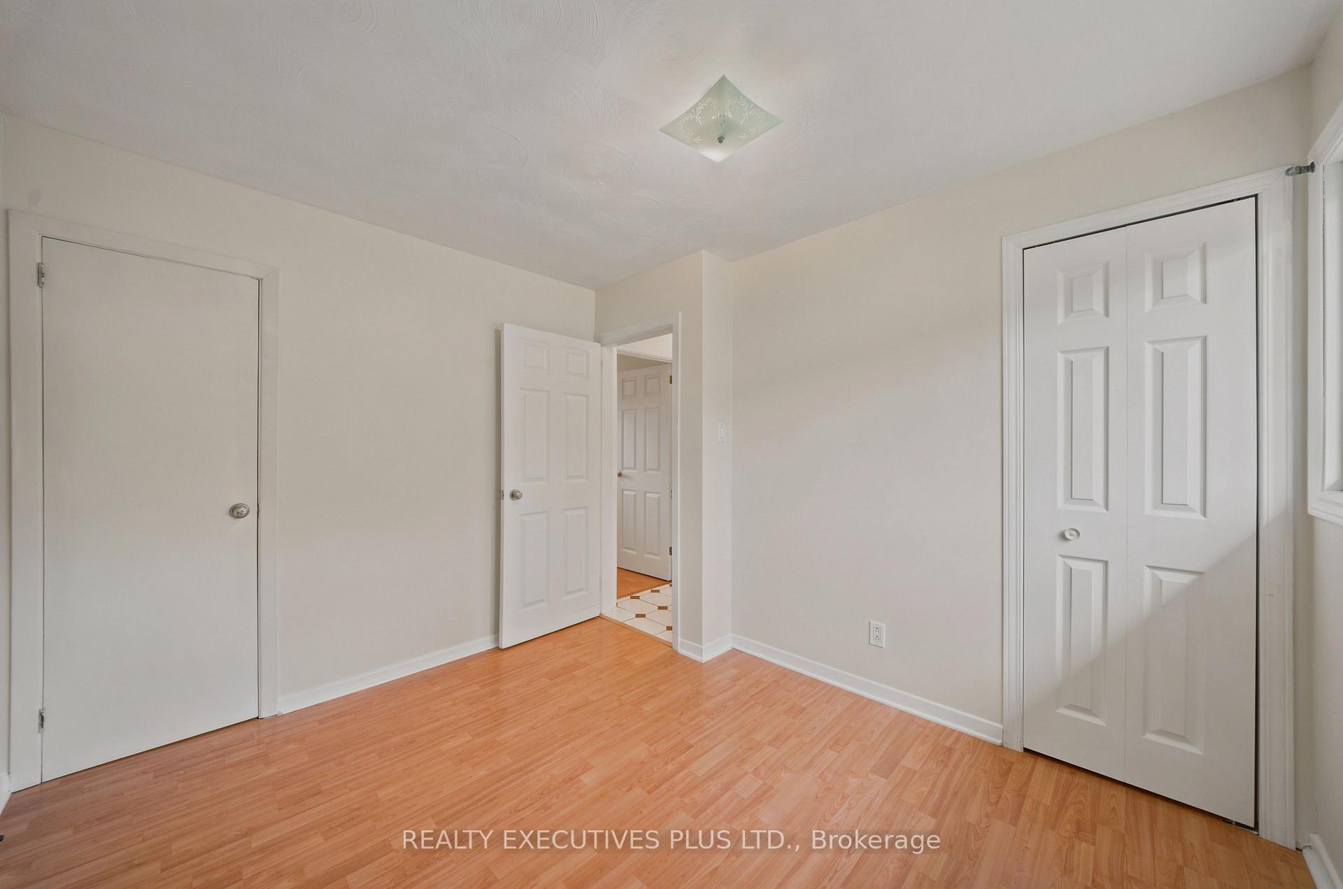 Photo 17 of 2593 Cleroux Crescent, Ottawa, Blackburn Hamlet (South) — HOMEH