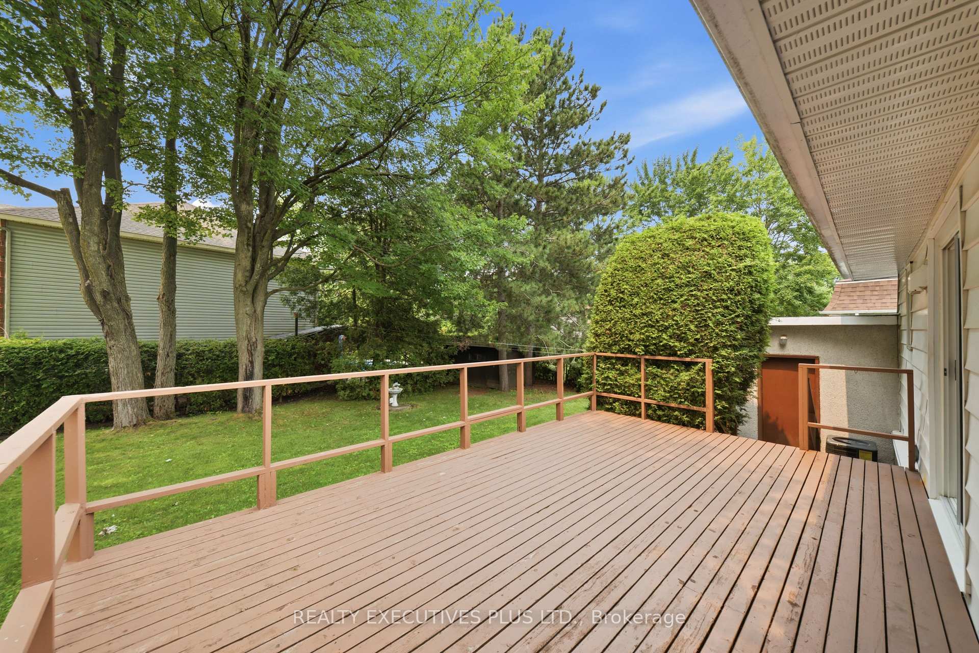 Photo 35 of 2593 Cleroux Crescent, Ottawa, Blackburn Hamlet (South) — HOMEH
