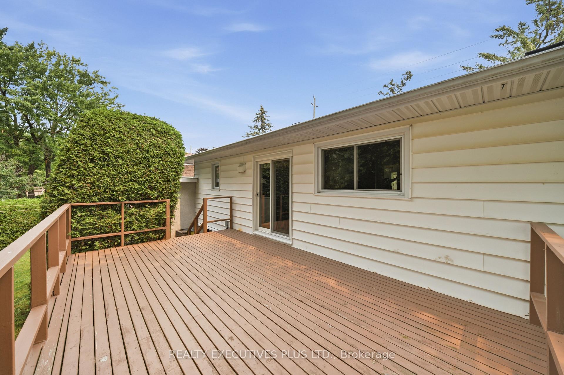 Photo 36 of 2593 Cleroux Crescent, Ottawa, Blackburn Hamlet (South) — HOMEH