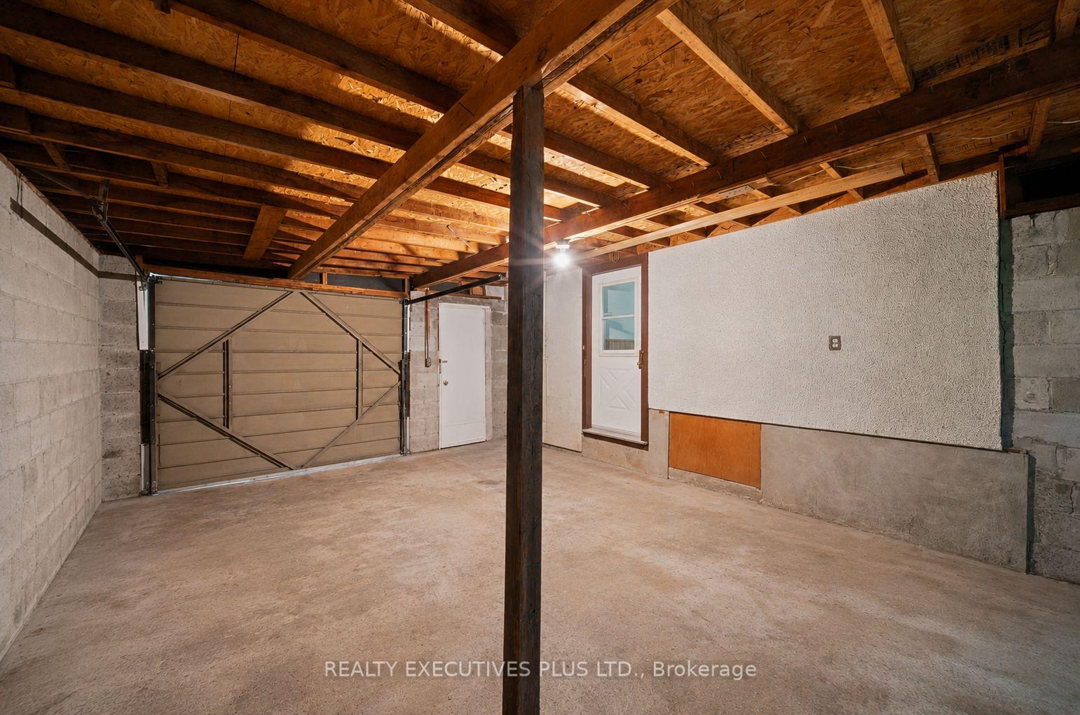 Photo 39 of 2593 Cleroux Crescent, Ottawa, Blackburn Hamlet (South) — HOMEH