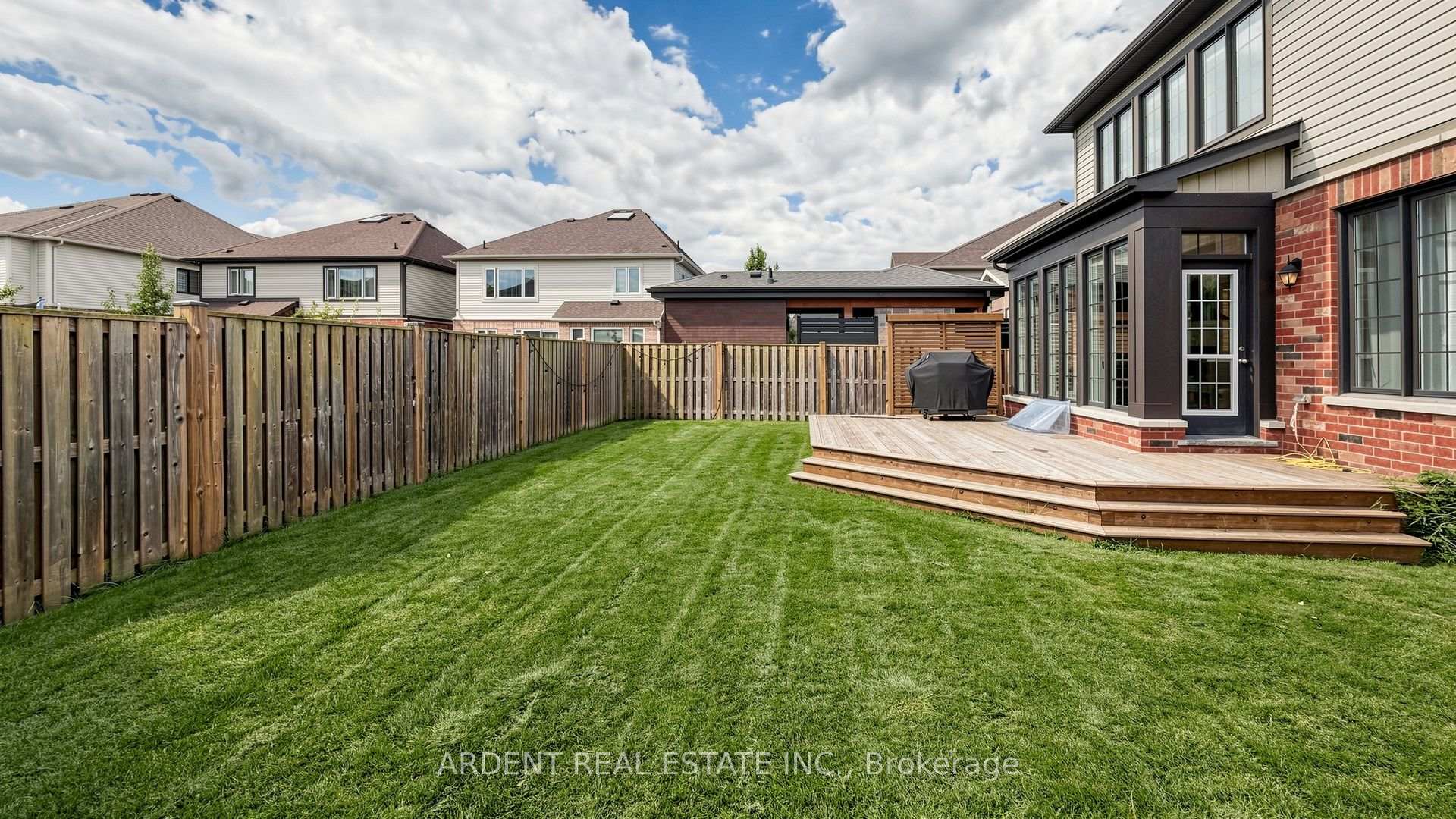 Photo 49 of 11 Sunset Way, Thorold, Rolling Meadows — HOMEH