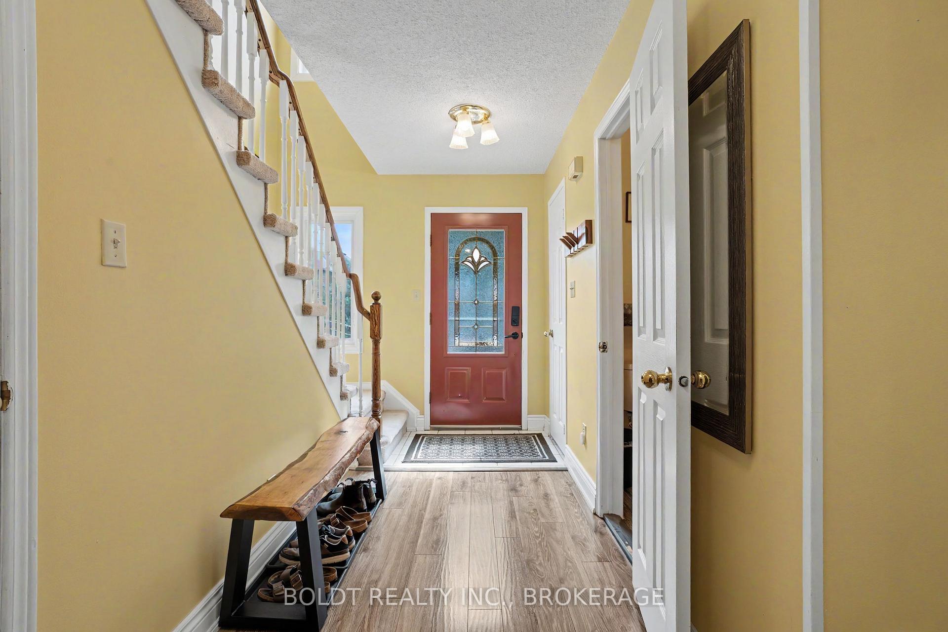 Photo 3 of Unit 12, 7 Davidson Boulevard, Hamilton, Dundas — HOMEH