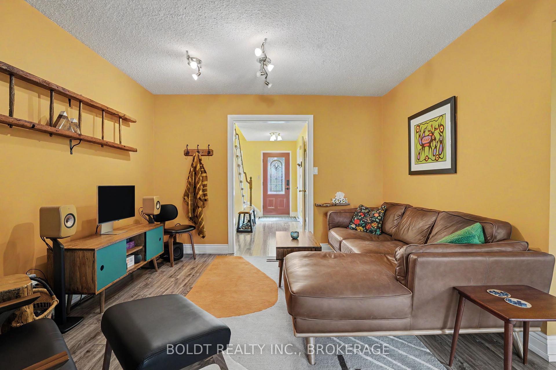 Photo 8 of Unit 12, 7 Davidson Boulevard, Hamilton, Dundas — HOMEH