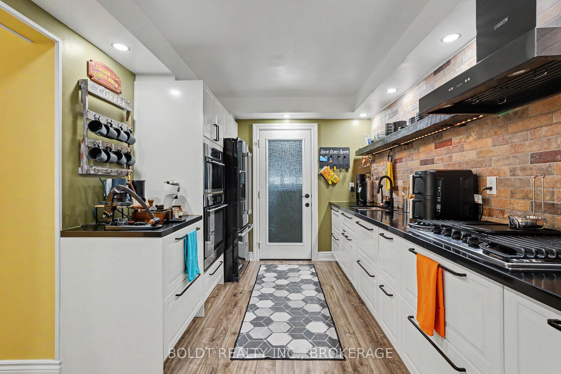 Photo 17 of Unit 12, 7 Davidson Boulevard, Hamilton, Dundas — HOMEH