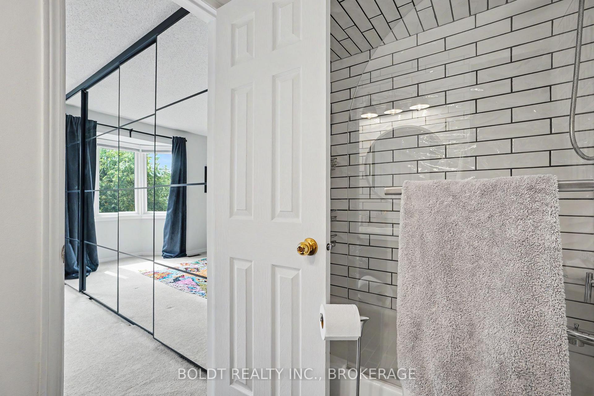 Photo 24 of Unit 12, 7 Davidson Boulevard, Hamilton, Dundas — HOMEH