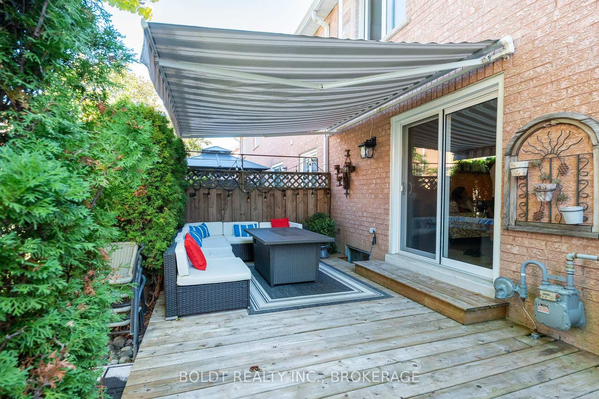 Photo 38 of Unit 12, 7 Davidson Boulevard, Hamilton, Dundas — HOMEH