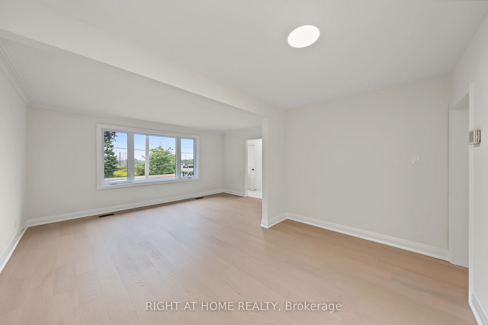 Photo 12 of 1008 Kennedy Road, Scarborough, Dorset Park — HOMEH