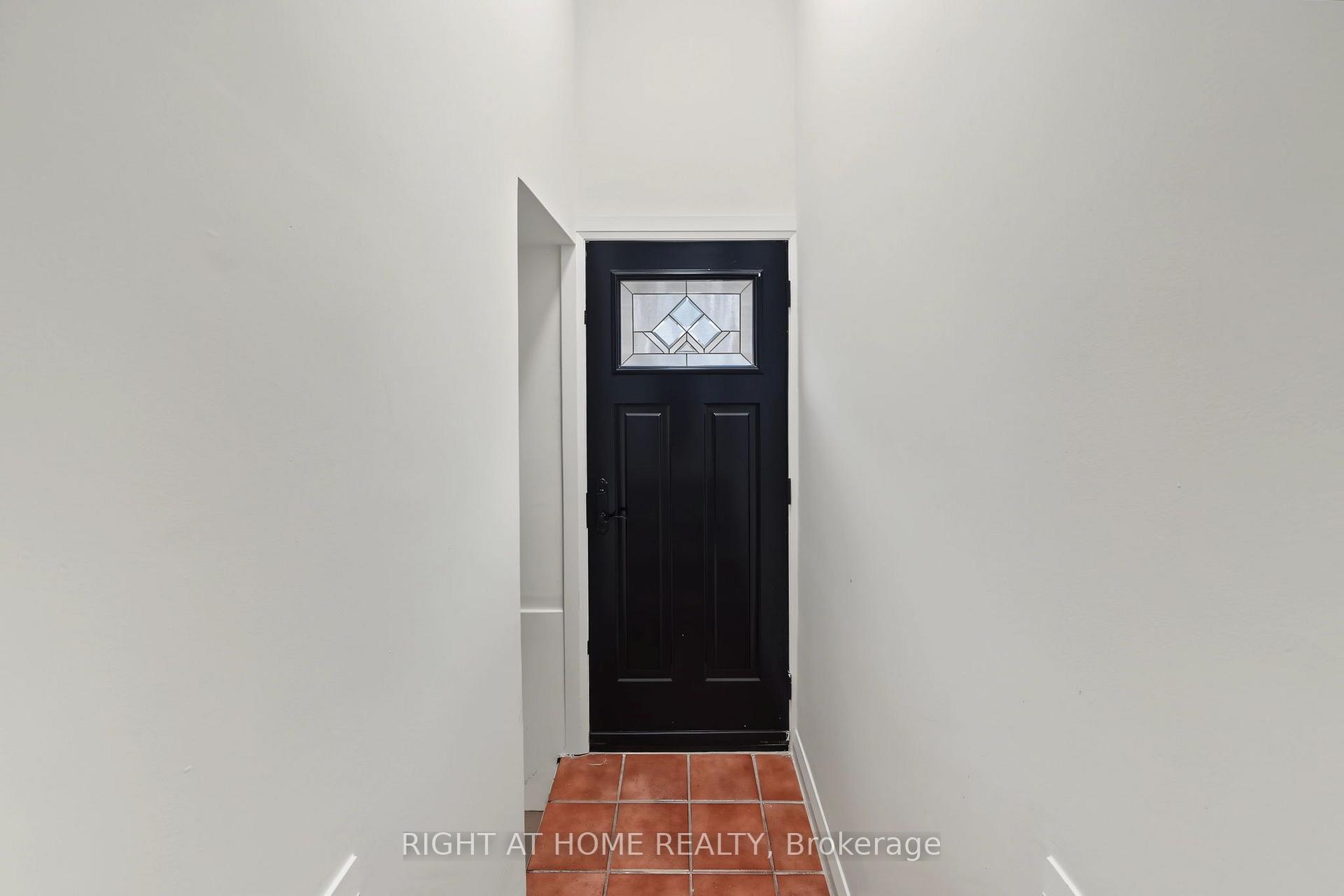 Photo 17 of 1008 Kennedy Road, Scarborough, Dorset Park — HOMEH