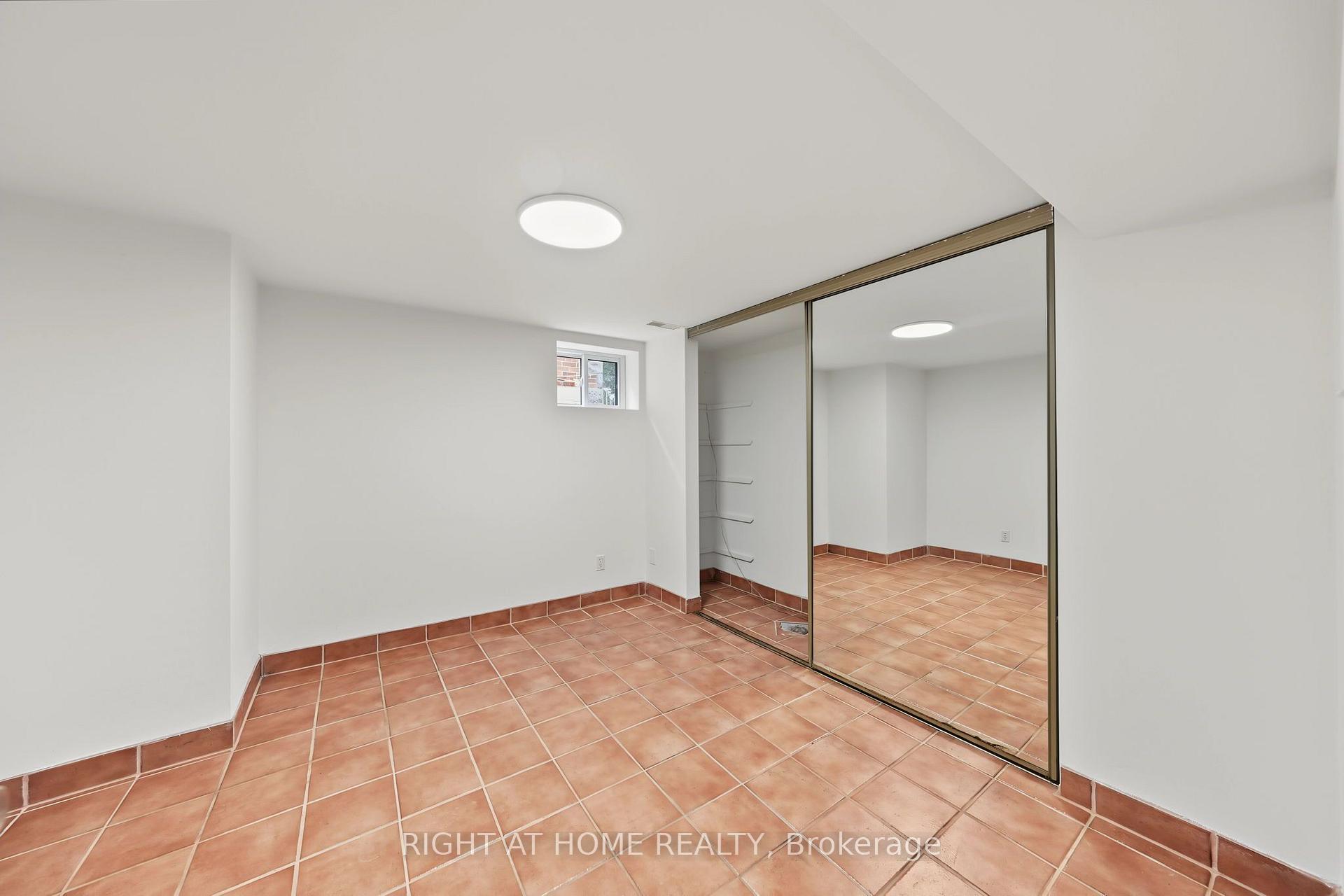 Photo 21 of 1008 Kennedy Road, Scarborough, Dorset Park — HOMEH