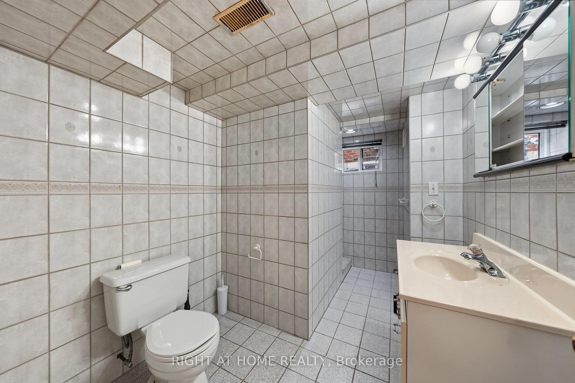 Photo 26 of 1008 Kennedy Road, Scarborough, Dorset Park — HOMEH