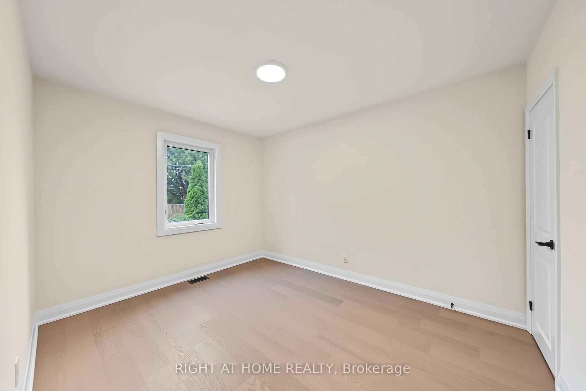 Photo 25 of 1008 Kennedy Road, Scarborough, Dorset Park — HOMEH