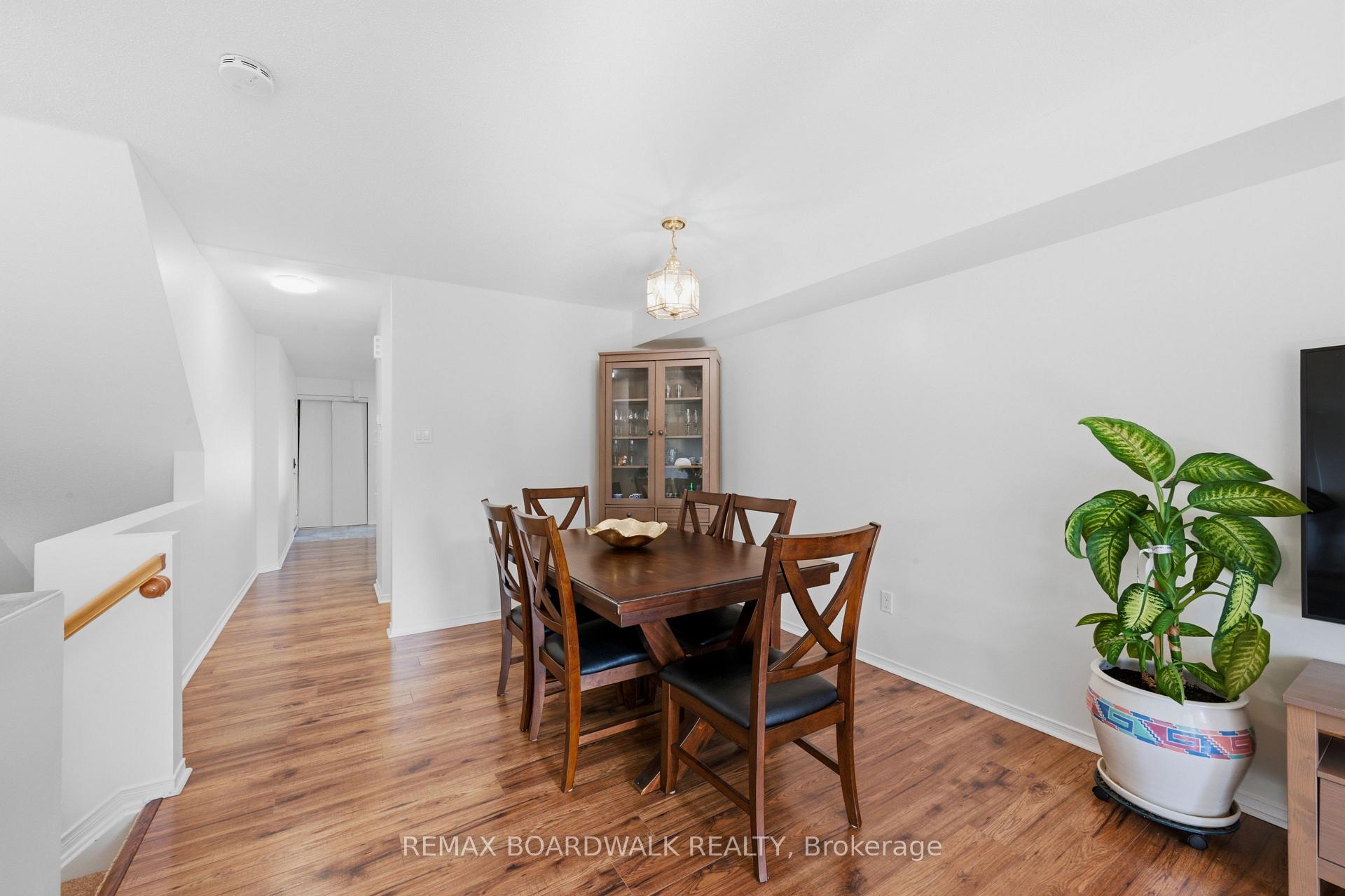 Photo 21 of Unit 20, 316 Cresthaven Drive, Ottawa, Barrhaven East — HOMEH